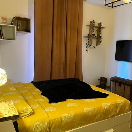 Il Tortellino Vagante - Elegant Apartment Modena Exteriör bild